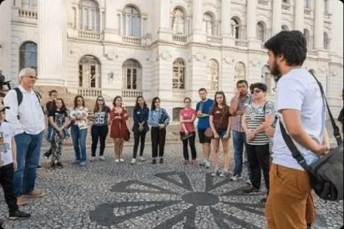 free walking tours